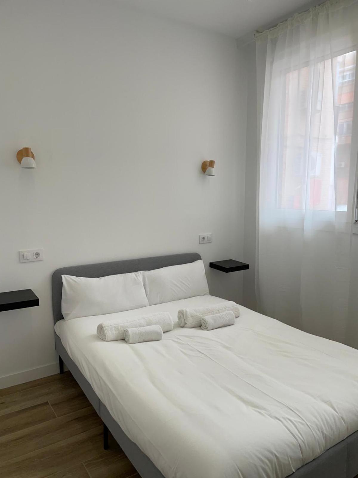 Exyca Metropolitano Appartement Madrid Buitenkant foto