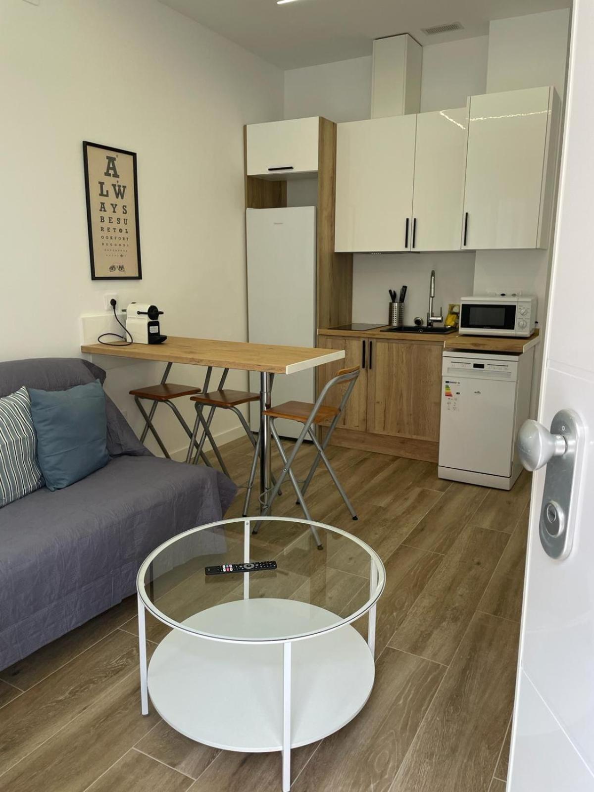 Exyca Metropolitano Appartement Madrid Buitenkant foto